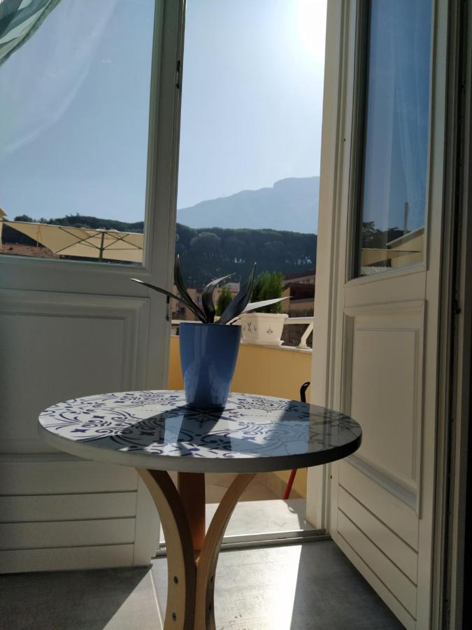 Montemare Apartment Кастеламаре ди Стабия Екстериор снимка